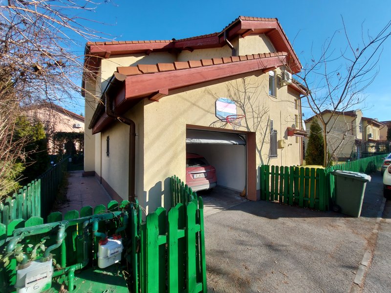 Pipera, cartier Class,