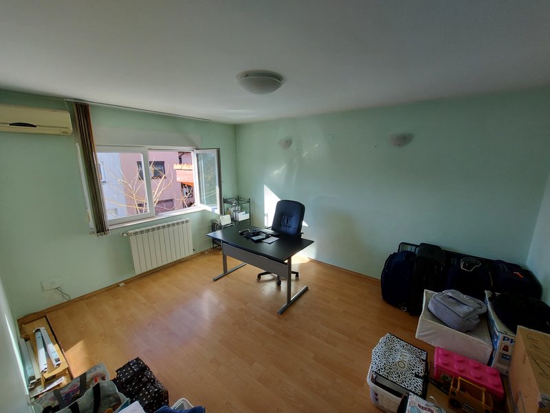 Pipera, cartier Class,